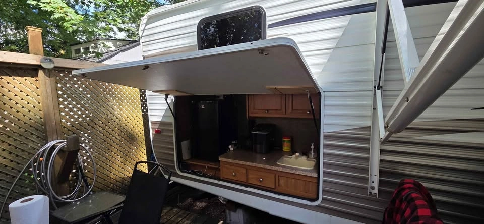 2016 Shasta Oasis Trailer + Lot at Lakeside Resort - photo 3