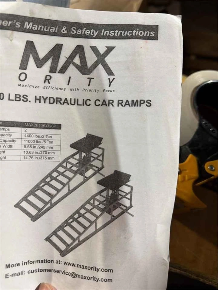 NEW-2 Pack Hydraulic Car Ramps - 5 TON - 11000 LBS - photo 2