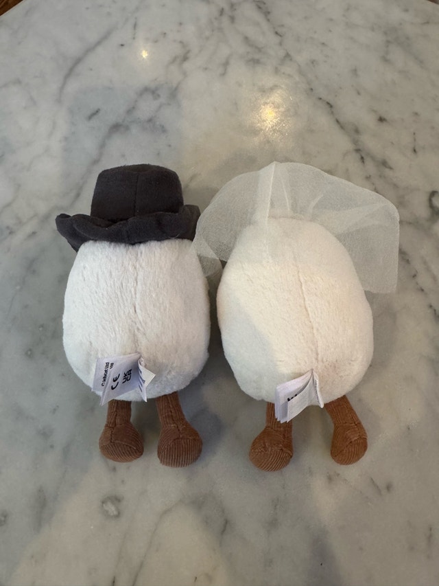NEW Jellycat Amuseables Egg bride and groom - photo 2