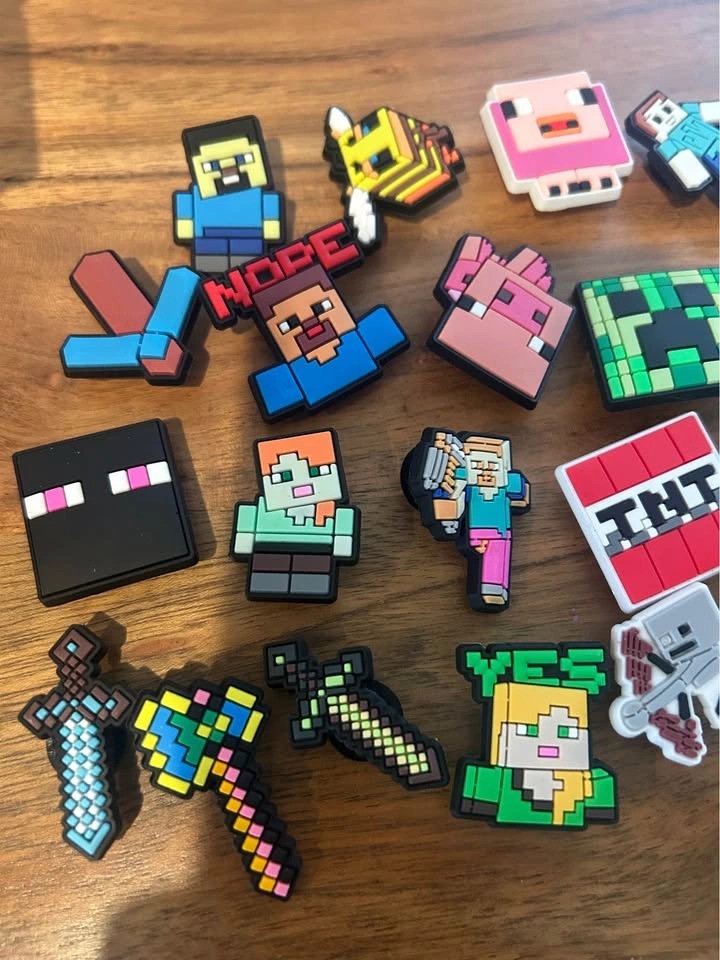 30-Piece Minecraft Style Pixel Shoe Charms - photo 5