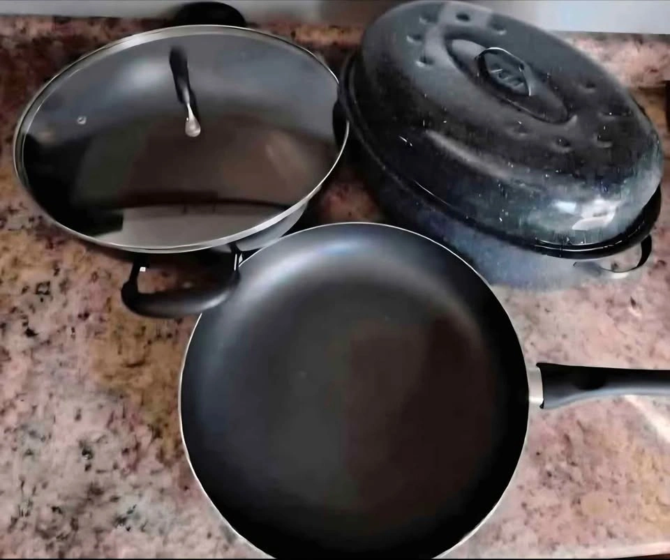 Cookware Bundle + Free Bonus Pots & Pans! - photo 5
