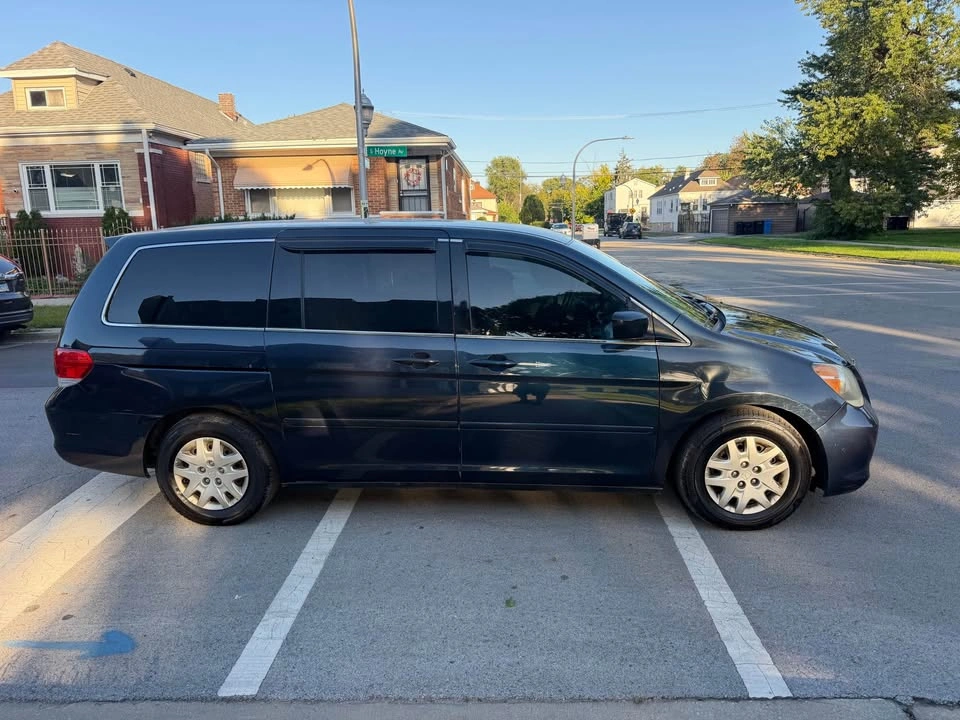 2010 Honda Odyssey · Touring Minivan 4D - photo 5
