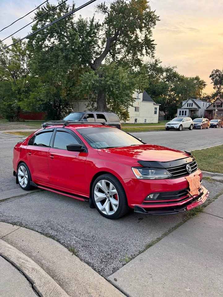 2015 Volkswagen Jetta · Sport