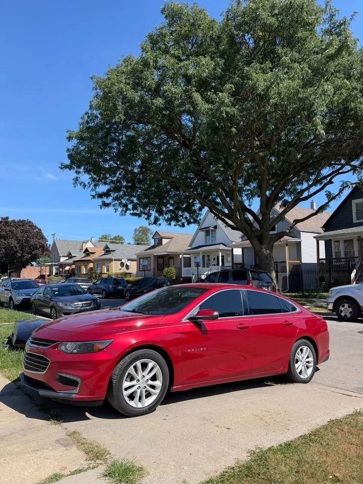 2016 Chevrolet Malibu LT Sedan 4D - photo 5