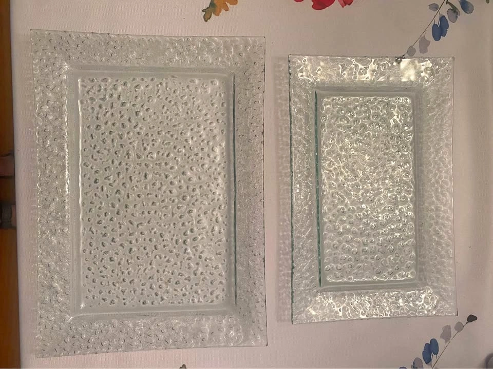 Set of 2 Bubble Glass Platters
