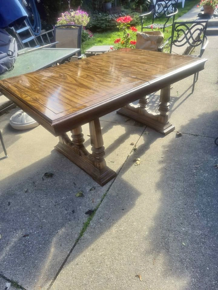 FREE Vintage Dining Table