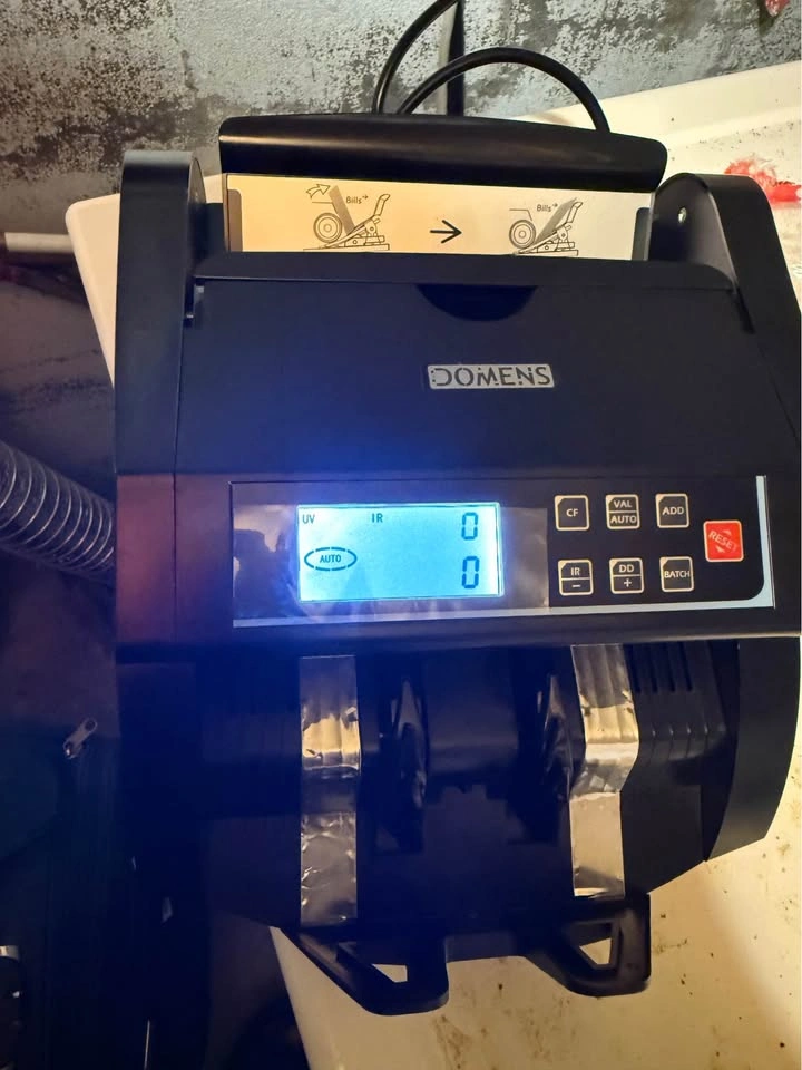 Money Counter - photo 2