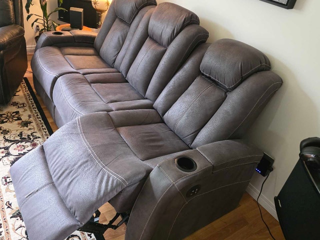 Power Recliner Sofa - photo 2