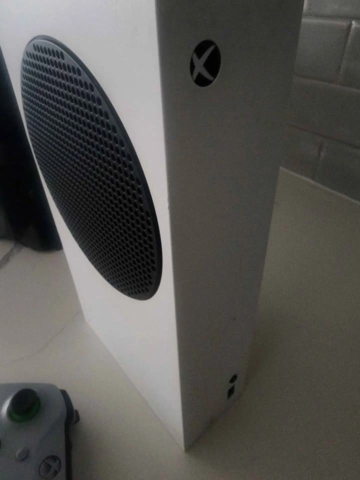 Xbox Series S with 2 Wireless Controllers