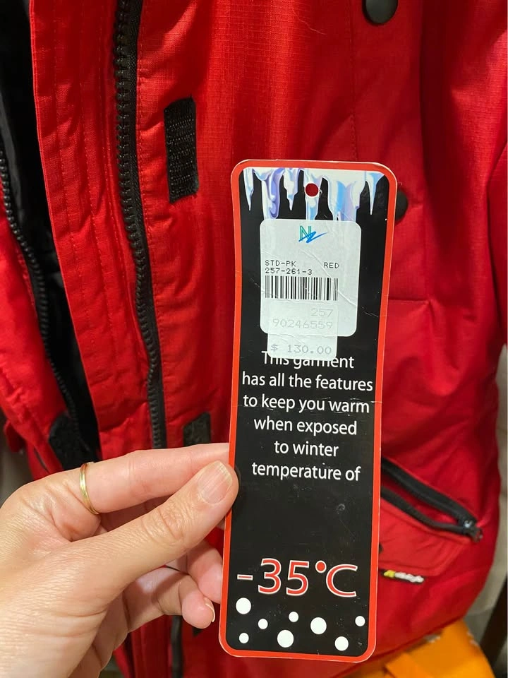 Brand New Winter Jacket - size large - photo 4
