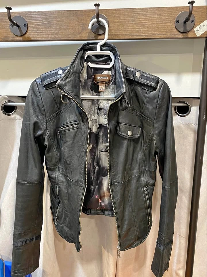 Genuine Leather Moto/Biker Jacket - xs