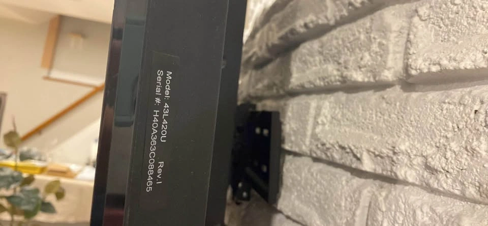 Toshiba 43" 1080p LED HDTV - photo 4