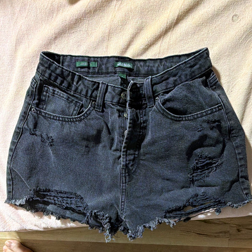Wild Fable Women’s Black Denim Cut Off Shorts 8