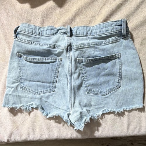 Wild Fable Women’s Light Wash Blue Denim Cut Off Shorts 8 - photo 3