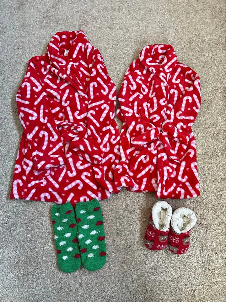 Christmas robes kids 3T and 6