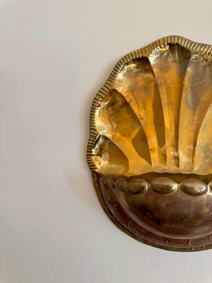 Vintage Brass Seashell Wall Planter / Wall Pocket - photo 3
