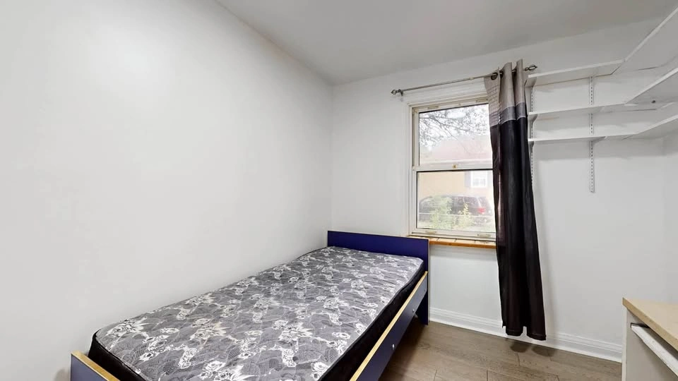 Private room for rent