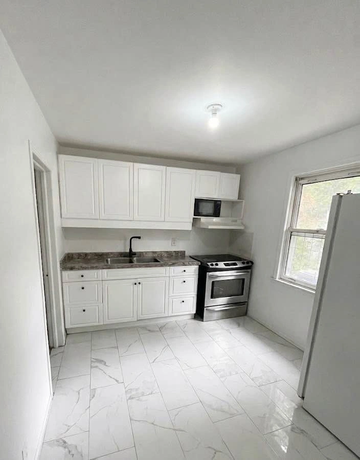 Private room for rent - photo 3