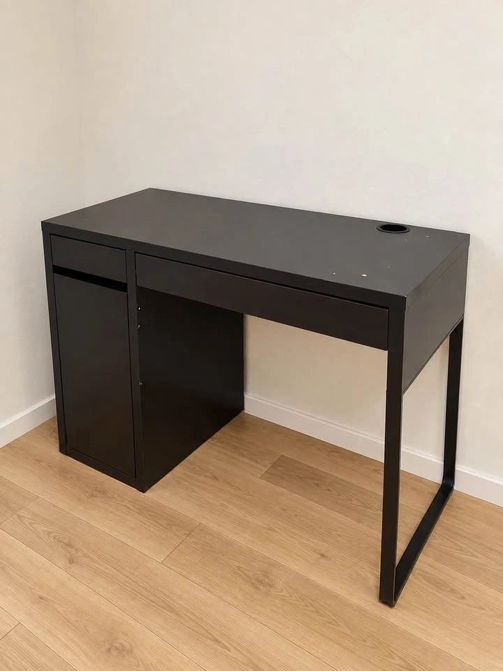IKEA MICKE DESK – BLACK-BROWN - photo 2