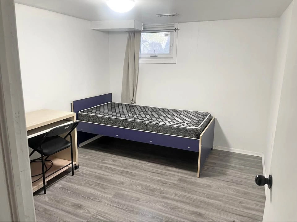 Private room for rent