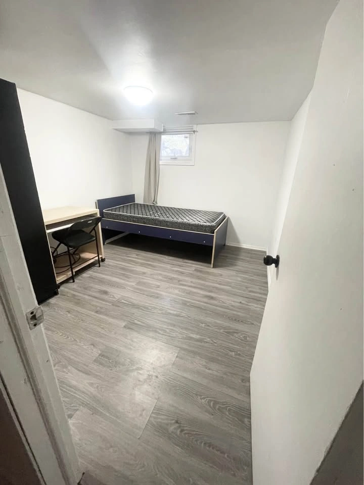 Private room for rent - photo 2