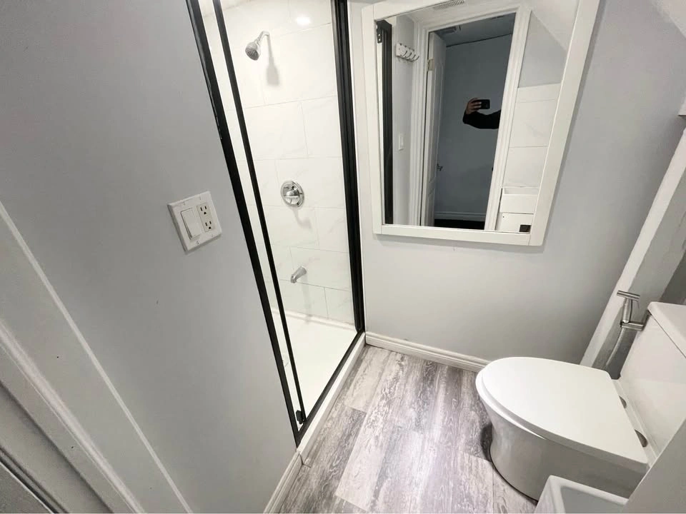 Private room for rent - photo 3