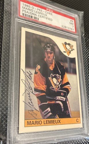 Mario Lemieux 1985-86 O-Pee-Chee Rookie #9 PSA 7 Autographed - photo 2