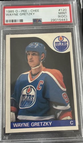 1985 OPC #120 Wayne Gretzky HOF Oilers PSA 9 OC