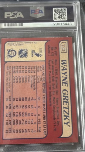 1985 OPC #120 Wayne Gretzky HOF Oilers PSA 9 OC - photo 2
