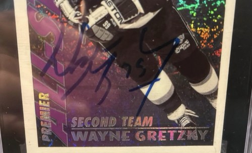 Wayne Gretzky Auto Card authenticated SGC 1994 95 Topps #130 - photo 2