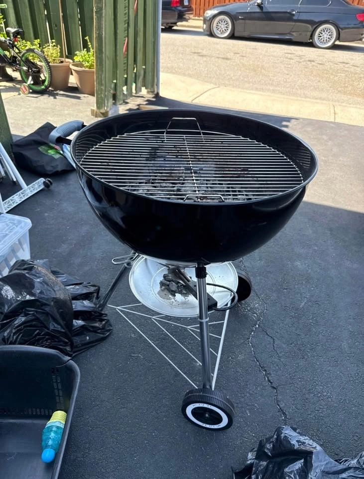 Uline Charcoal Kettle Grill - photo 2