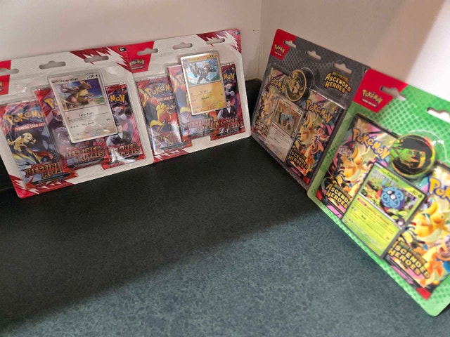Chinese and English Sealed Pokemon Product - photo 3