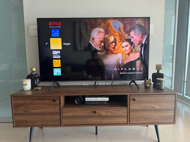 Samsung 55" 4K UHD HDR Smart TV UN55TU7000FXZC – Titan Grey - photo 4