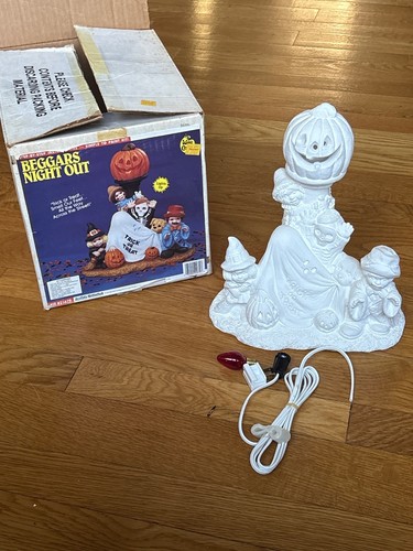 Vtg Wee Crafts Halloween Beggars NightOut Light Up Paintable