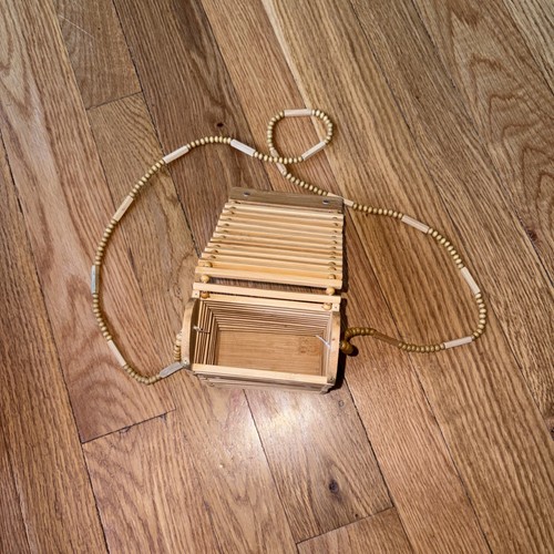 Vintage 60-70s Wooden Slat Handbag with Beaded Shoulder Strap - photo 2