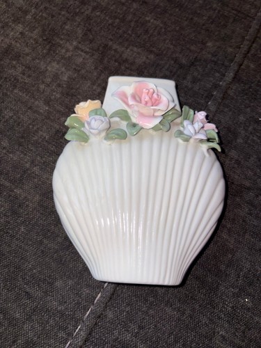 Vintage 6" Ceramic Flower Vase