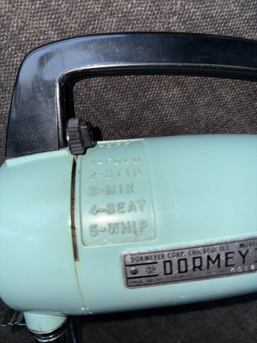 Vintage 50's Model 7503 Dormey Portable Electric Hand Mixer - photo 3