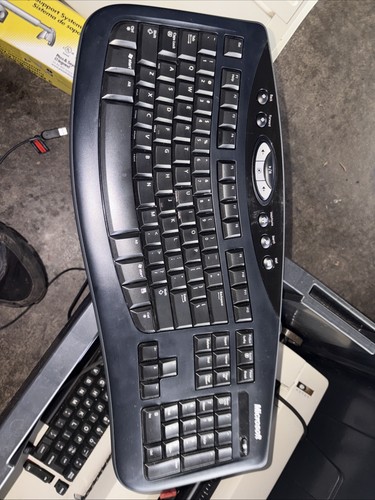 Microsoft Internet Keyboard 3902A008 Model RT9443 Black