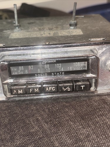 Vintage Medallion Solid State AM/FM Car Radio Stereo Underdash 1 - photo 2
