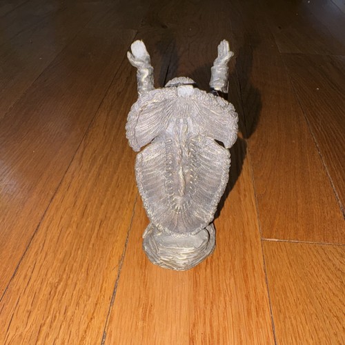 Vintage Fine Pewter Mark of the Gryphon Figurine Signed Vail - photo 2