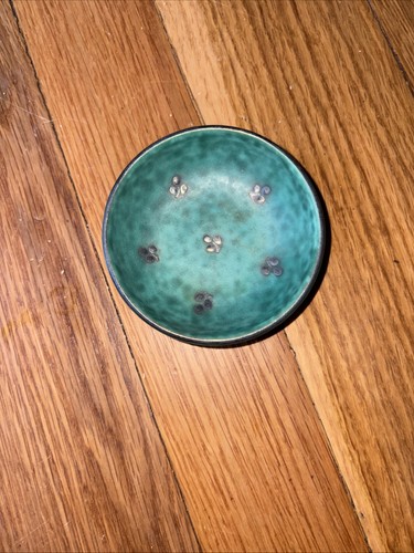 GUSTAVSBERG ARGENTA SWEDISH ART POTTERY SMALL BOWL