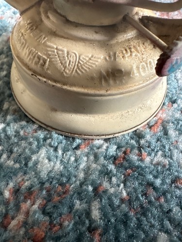 Vintage Winged Wheel No. 400 White Kerosene Hurricane Lantern - photo 3