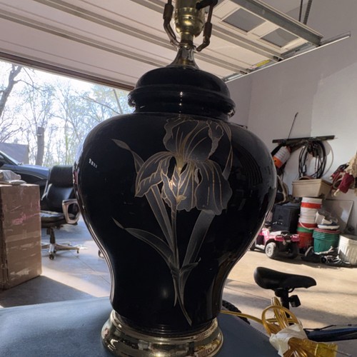 VTG Black and Gold Floral Ceramic Table Lamp with Shade - photo 2