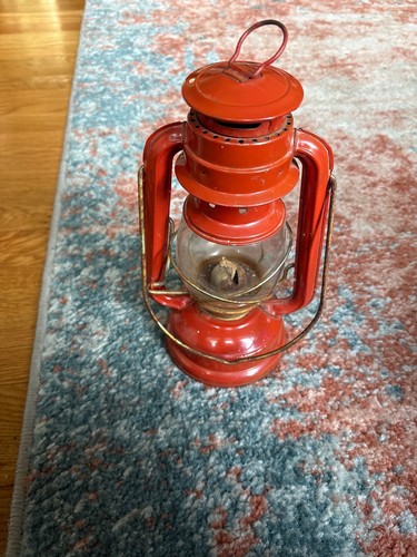 Vintage V&O No. 76 Red Hurricane Kerosene Lantern – 10" Camping - photo 3