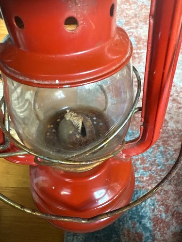 Vintage V&O No. 76 Red Hurricane Kerosene Lantern – 10" Camping - photo 4
