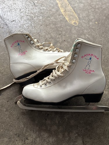Vintage Katarina Ultra Ice White Figure Skates - Used Pair