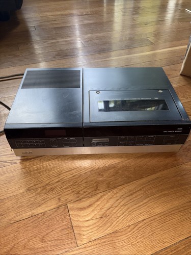 RCA VKP900T SelectaVision Portable Video Cassette Recorder VCR V