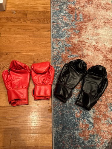 Series-8 Fitness Adult Boxing Gloves Red & Black BNWT - photo 2
