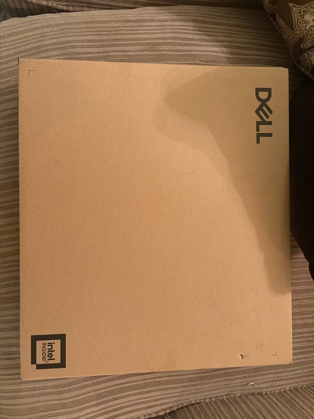 Dell 14 Laptop Intel core 7 150U 16GB 1TB Silver