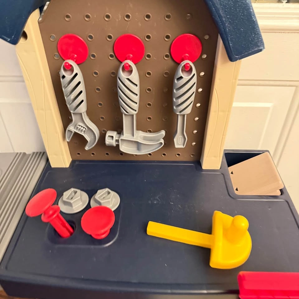 Little tykes tool bench complete set - photo 2